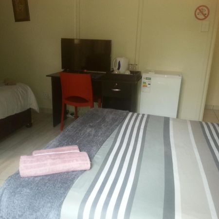 Zanevovo Hotel Скотбург Екстериор снимка