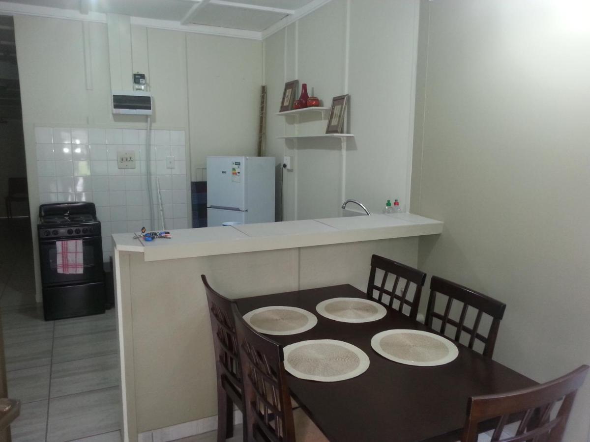 Zanevovo Hotel Скотбург Екстериор снимка